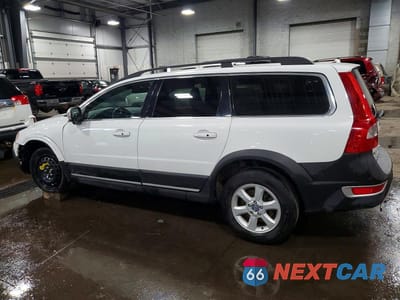 Drugie zdjęcie samochodu z przodu: 2011 VOLVO XC70 3.2 VIN:YV4940BZ5B1116585 - miniatura