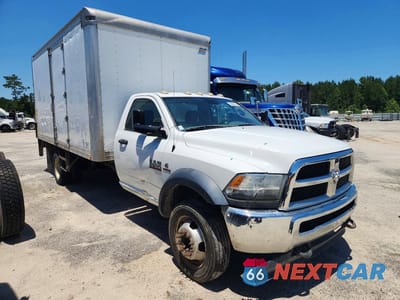 Czwarte zdjęcie samochodu z boku: 2015 RAM 5500 BOX TRUCK VIN:3C7WRMDLXFG531015 - miniatura