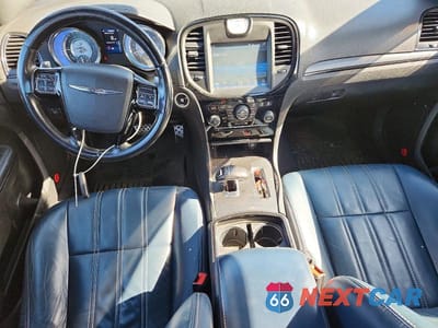 Zdjęcie 8 z 12 samochodu: 2014 CHRYSLER 300 S VIN:2C3CCAGG4EH352776 - miniatura
