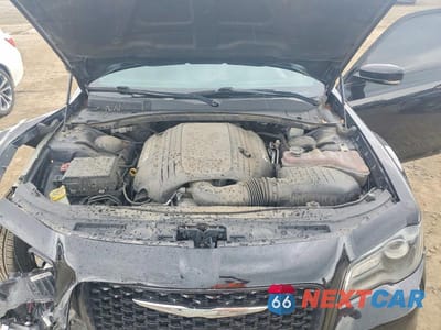 Zdjęcie 11 z 12 samochodu: 2017 CHRYSLER 300 S VIN:2C3CCABT3HH617745 - miniatura