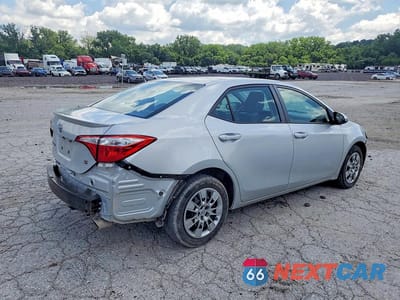Trzecie zdjęcie samochodu z tyłu: 2016 TOYOTA COROLLA S VIN:2T1BURHE1GC631437 - miniatura