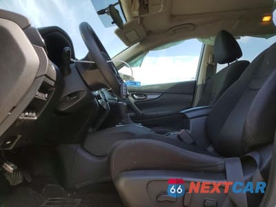 Zdjęcie 7 z 13 samochodu: 2018 NISSAN ROGUE S VIN:5N1AT2MV3JC747150 - miniatura