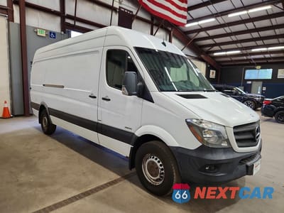 Czwarte zdjęcie samochodu z boku: 2016 MERCEDES-BENZ SPRINTER 2500 VIN:WD3PE8CD9GP184136 - miniatura