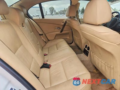 Zdjęcie 10 z 12 samochodu: 2007 BMW 530 I VIN:WBANE73577CM55277 - miniatura