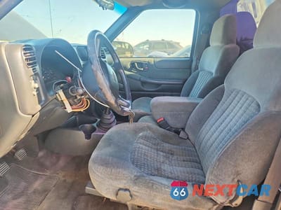 Zdjęcie 7 z 12 samochodu: 2002 CHEVROLET S TRUCK S10 VIN:1GCCS145928190307 - miniatura