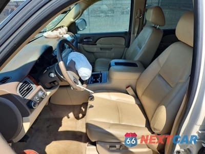 Zdjęcie 7 z 13 samochodu: 2013 CHEVROLET SUBURBAN K1500 LTZ VIN:1GNSKKE7XDR170587 - miniatura