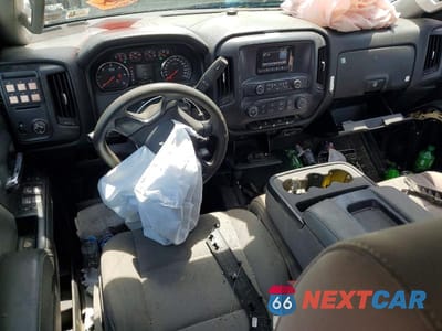 Zdjęcie 8 z 12 samochodu: 2015 CHEVROLET SILVERADO K3500 VIN:1GB2KYEG6FZ548813 - miniatura