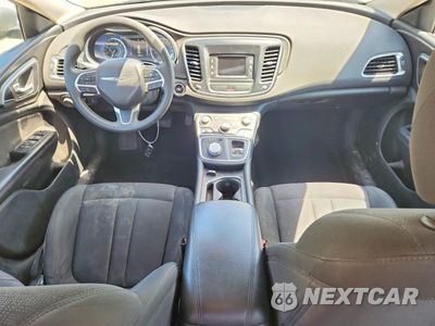 Zdjęcie 8 z 12 samochodu: 2015 CHRYSLER 200 LIMITED VIN:1C3CCCABXFN748356 - miniatura