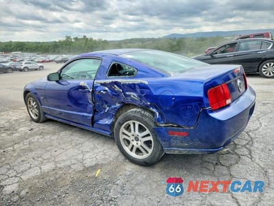 Drugie zdjęcie samochodu z przodu: 2005 FORD MUSTANG GT VIN:1ZVFT82HX55196118 - miniatura