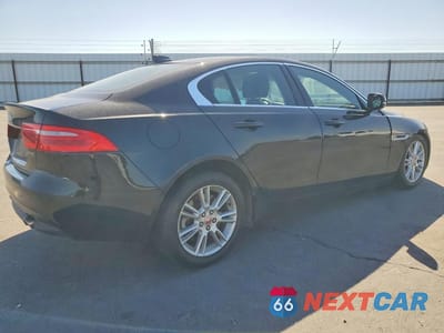 Trzecie zdjęcie samochodu z tyłu: 2019 JAGUAR XE PREMIUM VIN:SAJAD4FX7KCP44587 - miniatura