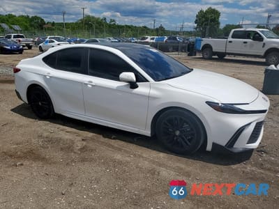 Czwarte zdjęcie samochodu z boku: 2025 TOYOTA CAMRY SE VIN:4T1DAACK7SU030170 - miniatura