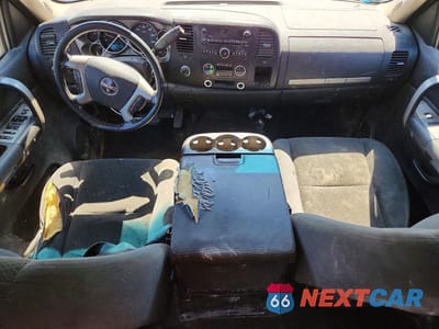 Zdjęcie 8 z 12 samochodu: 2008 GMC SIERRA K1500 VIN:1GTEK19J58Z235048 - miniatura