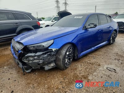 2026 BMW M5 WBS83FK07TCV81941 - główne zdjęcie licytacji z USA - miniatura