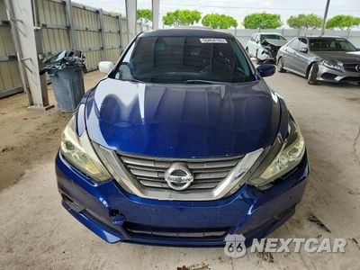 Piąte zdjęcie samochodu w środku: 2017 NISSAN ALTIMA 2.5 SR VIN:1N4AL3APXHN331438 - miniatura