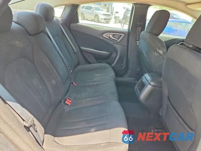 Zdjęcie 10 z 13 samochodu: 2016 CHRYSLER 200 LIMITED VIN:1C3CCCAB9GN126879 - miniatura