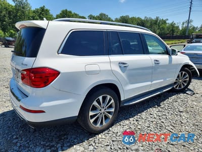 Trzecie zdjęcie samochodu z tyłu: 2016 MERCEDES-BENZ GL 450 4MATIC VIN:4JGDF6EE3GA712574 - miniatura