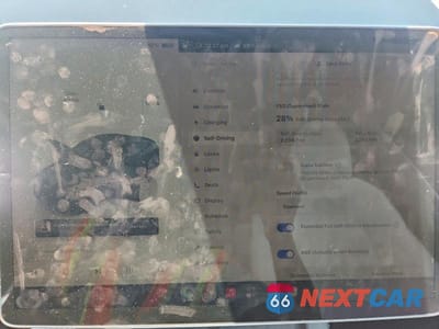 Zdjęcie 9 z 13 samochodu: 2024 TESLA MODEL Y VIN:7SAYGDEDXRF103672 - miniatura