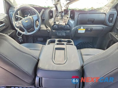 Zdjęcie 8 z 13 samochodu: 2026 CHEVROLET SILVERADO K1500 VIN:3GCPKAEK6TG328628 - miniatura