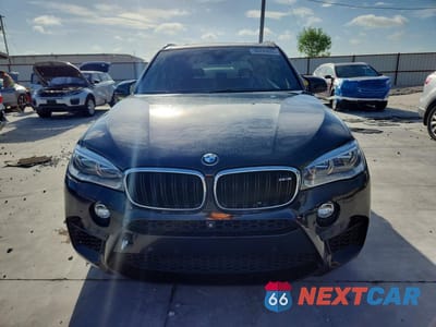 Piąte zdjęcie samochodu w środku: 2016 BMW X5 M VIN:5YMKT6C54G0C89799 - miniatura