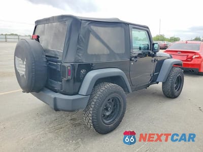Trzecie zdjęcie samochodu z tyłu: 2013 JEEP WRANGLER SPORT VIN:1C4AJWAG7DL657933 - miniatura