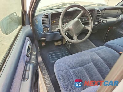 Zdjęcie 8 z 12 samochodu: 1998 GMC SIERRA C1500 VIN:1GTEC19W8WE502390 - miniatura