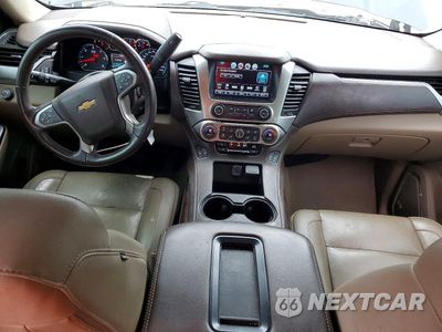 Zdjęcie 8 z 13 samochodu: 2019 CHEVROLET SUBURBAN C1500 LT VIN:1GNSCHKC5KR362238 - miniatura