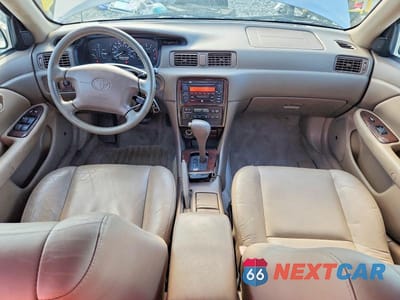Zdjęcie 8 z 12 samochodu: 2001 TOYOTA CAMRY XLE V6 VIN:4T1BF28K21U959527 - miniatura