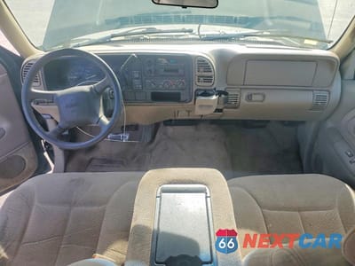Zdjęcie 8 z 13 samochodu: 1998 GMC SIERRA C1500 VIN:2GTEC19MXW1503329 - miniatura