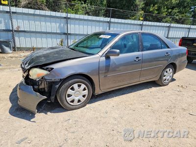 2004 TOYOTA CAMRY 4T1BE32K04U864843 - główne zdjęcie licytacji z USA - miniatura