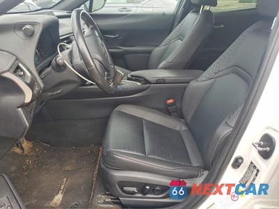Zdjęcie 7 z 13 samochodu: 2019 LEXUS UX 250H VIN:JTHU9JBH6K2008397 - miniatura