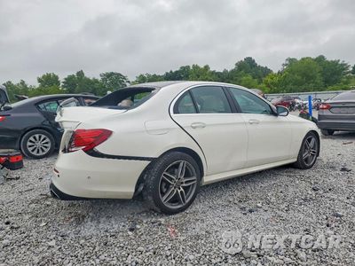 Trzecie zdjęcie samochodu z tyłu: 2019 MERCEDES-BENZ E 300 4MATIC VIN:WDDZF4KB5KA587374 - miniatura