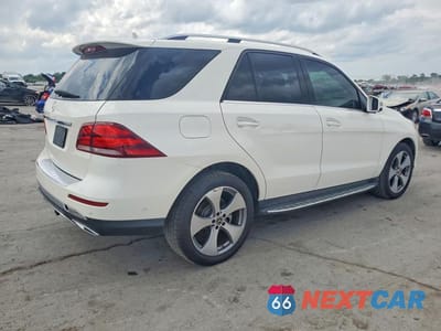 Trzecie zdjęcie samochodu z tyłu: 2017 MERCEDES-BENZ GLE 350 VIN:4JGDA5JB6HA956368 - miniatura