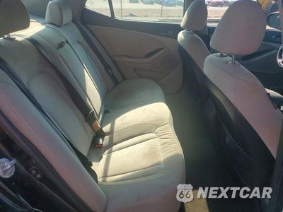Zdjęcie 10 z 12 samochodu: 2011 KIA OPTIMA LX VIN:KNAGM4A76B5127151 - miniatura