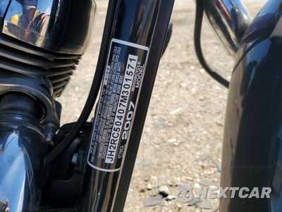 Zdjęcie 9 z 9 samochodu: 2007 HONDA VT750 VIN:JH2RC50407M301571 - miniatura
