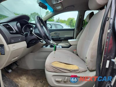 Zdjęcie 7 z 13 samochodu: 2018 KIA SEDONA LX VIN:KNDMB5C19J6395775 - miniatura
