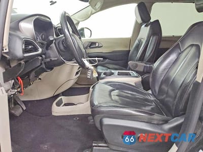 Zdjęcie 7 z 13 samochodu: 2022 CHRYSLER PACIFICA TOURING L VIN:2C4RC1BG4NR116734 - miniatura