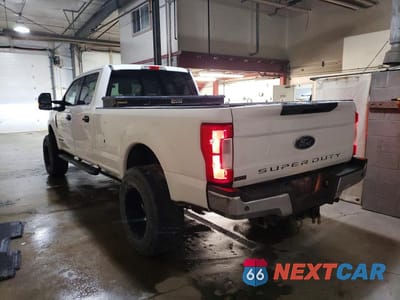 Drugie zdjęcie samochodu z przodu: 2017 FORD F350 SUPER DUTY VIN:1FT8W3BT2HEE37989 - miniatura