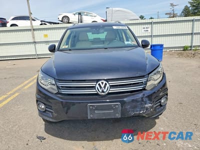 Piąte zdjęcie samochodu w środku: 2017 VOLKSWAGEN TIGUAN SEL VIN:WVGWV7AX5HK021177 - miniatura