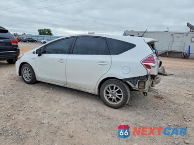 Drugie zdjęcie samochodu z przodu: 2015 TOYOTA PRIUS V THREE VIN:JTDZN3EU4FJ028280 - miniatura