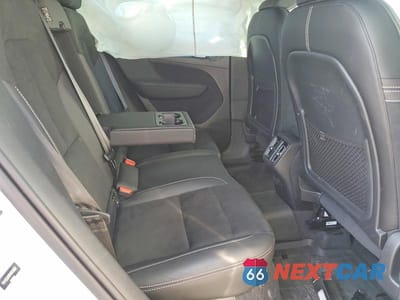 Zdjęcie 11 z 13 samochodu: 2021 VOLVO XC40 T5 R-DESIGN VIN:YV4162UM5M2612682 - miniatura