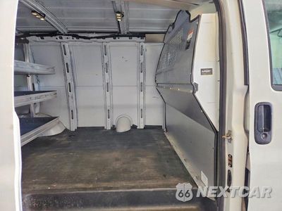 Zdjęcie 11 z 14 samochodu: 2023 GMC SAVANA G2500 VIN:1GTW7AFP4P1157566 - miniatura