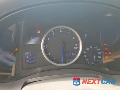 Zdjęcie 9 z 13 samochodu: 2012 LEXUS IS F VIN:JTHBP5C23C5010218 - miniatura