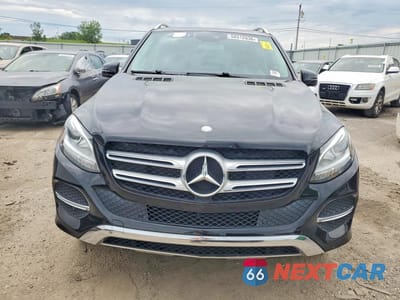 Piąte zdjęcie samochodu w środku: 2016 MERCEDES-BENZ GLE 350 4MATIC VIN:4JGDA5HB9GA734377 - miniatura