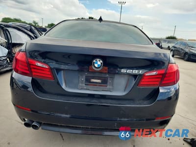 Zdjęcie 6 z 12 samochodu: 2012 BMW 528 I VIN:WBAXG5C53CDX05321 - miniatura