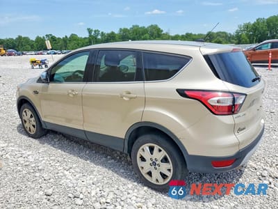 Drugie zdjęcie samochodu z przodu: 2017 FORD ESCAPE SE VIN:1FMCU9GD0HUC85782 - miniatura