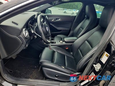 Zdjęcie 7 z 12 samochodu: 2018 MERCEDES-BENZ CLA 250 4MATIC VIN:WDDSJ4GBXJN585040 - miniatura