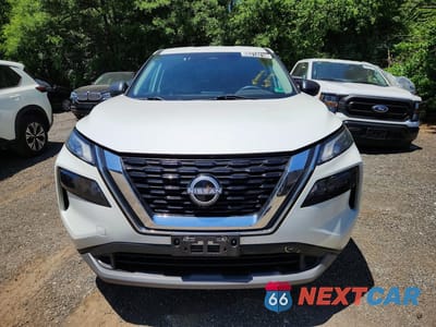 Piąte zdjęcie samochodu w środku: 2023 NISSAN ROGUE S VIN:5N1BT3AA1PC874516 - miniatura