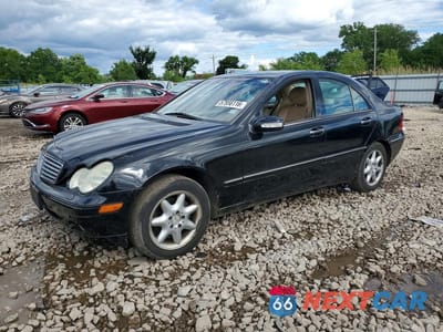 2002 MERCEDES-BENZ C 240 WDBRF61J12F146373 - główne zdjęcie licytacji z USA - miniatura