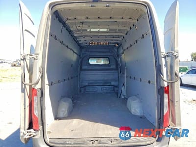 Zdjęcie 10 z 13 samochodu: 2024 MERCEDES BENZ SPRINTER 2500 DELIVERY VAN VIN:W1Y4KCHY1RT180930 - miniatura