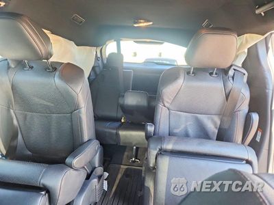 Zdjęcie 10 z 13 samochodu: 2025 TOYOTA SIENNA LIMITED 7-PASSENGER VIN:5TDZSKFC4SS215296 - miniatura